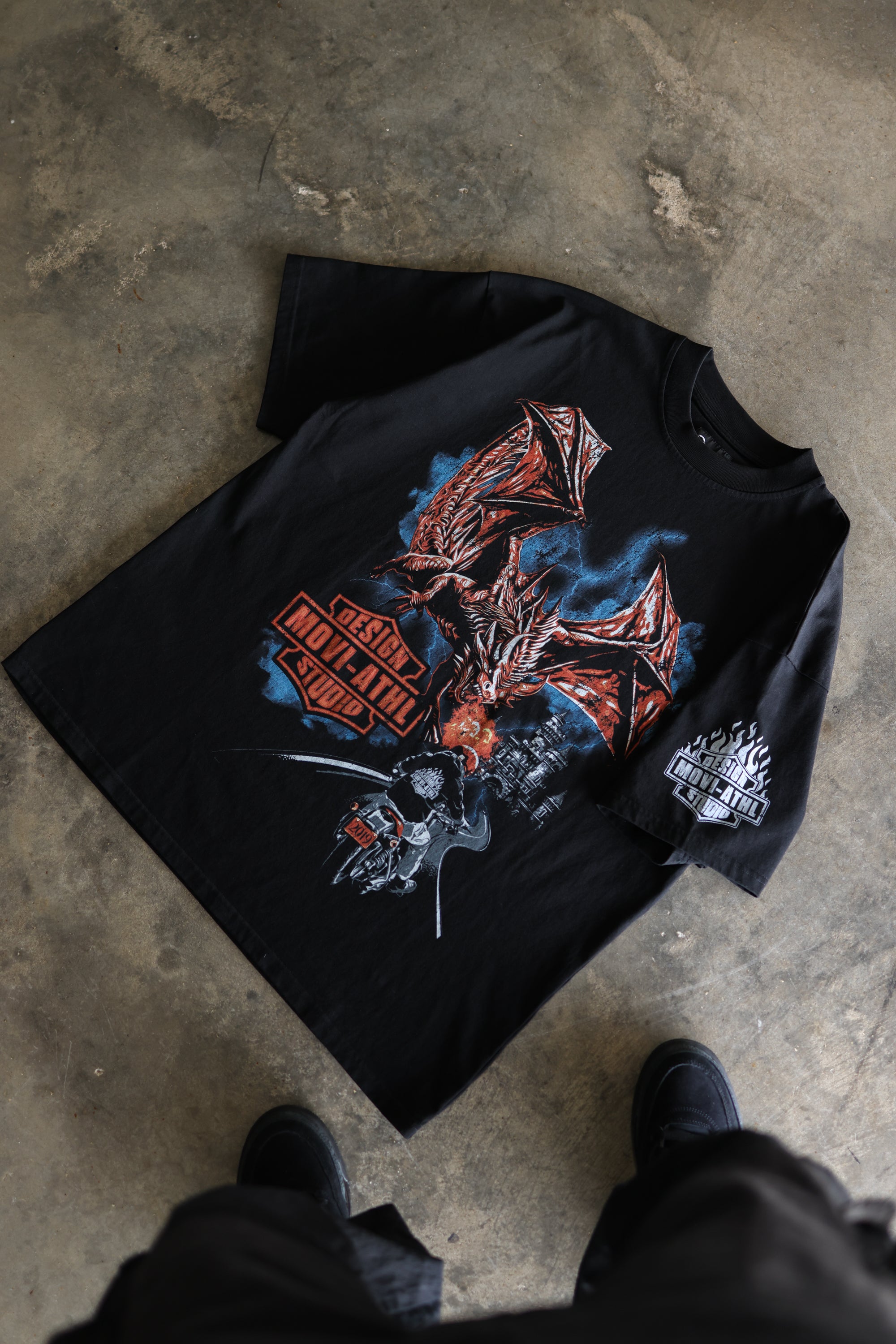 DESIRE T-SHIRT - BLACK – MOVI ATHLETIC, image size:2000x3000