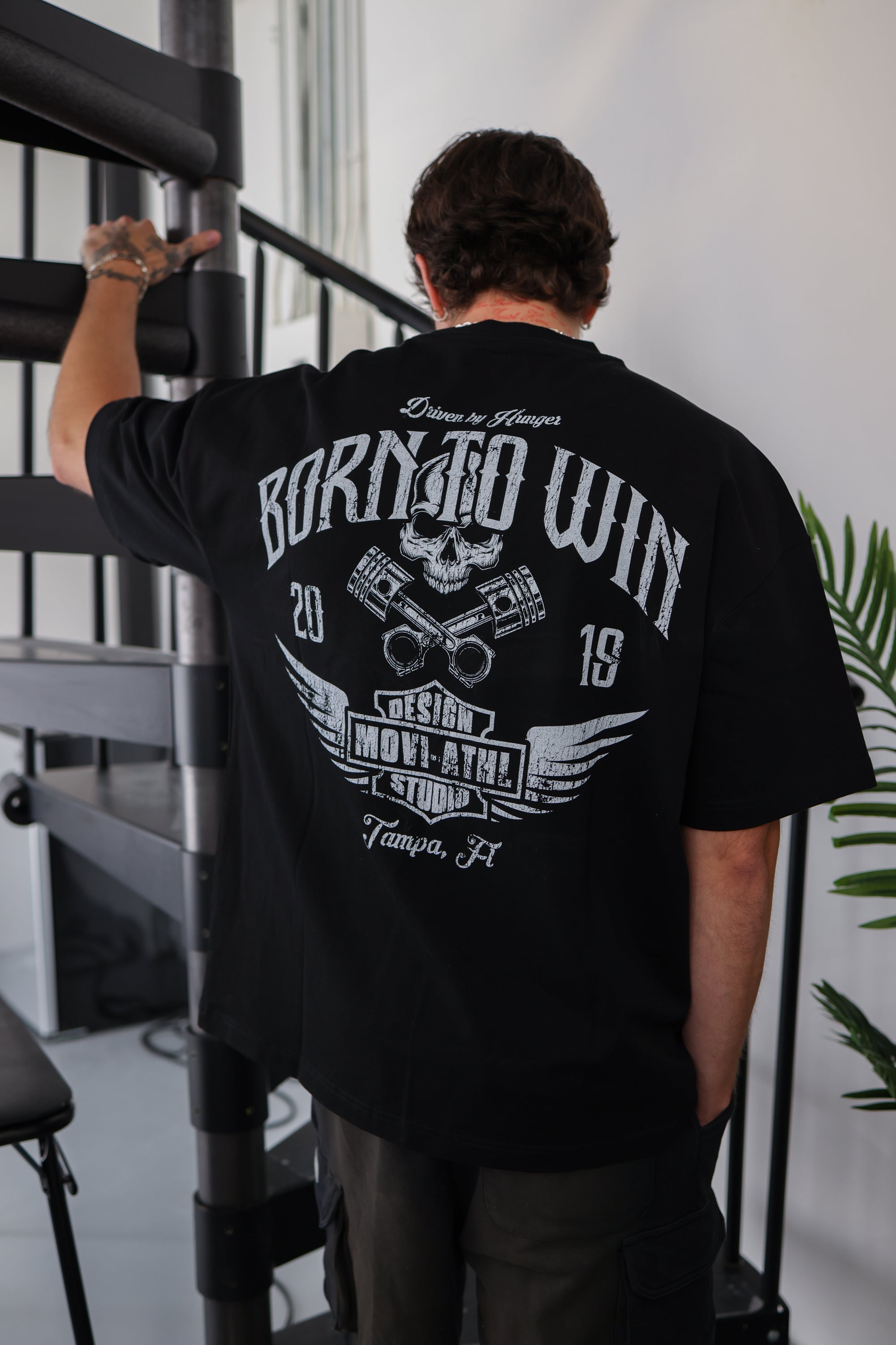 BORN TO WIN T-SHIRT - BLACK – MOVI ATHLETIC